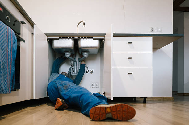 Professional Leak Detection technician working in Lincoln, RI